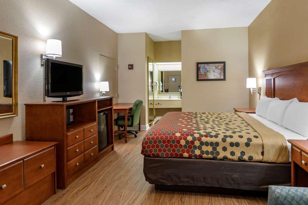 Econo Lodge Cordele Bagian luar foto