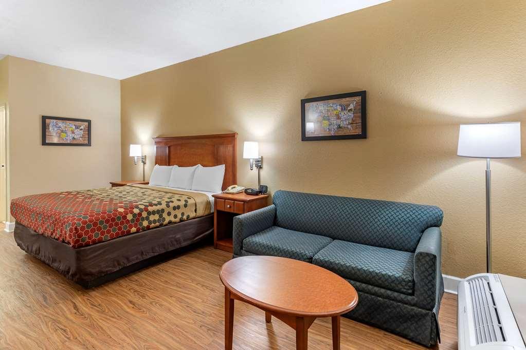 Econo Lodge Cordele Bagian luar foto