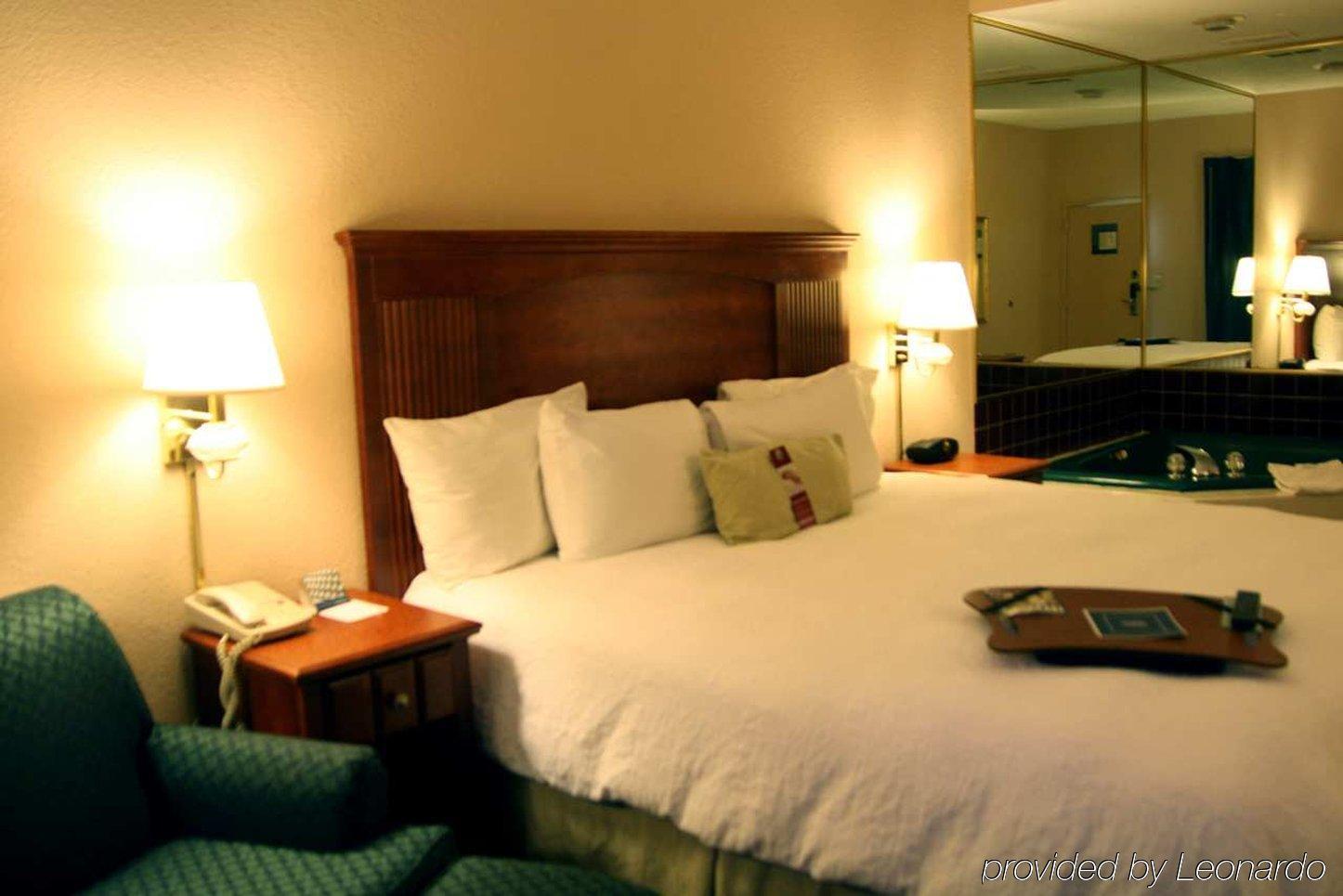 Econo Lodge Cordele Ruang foto